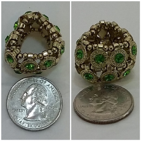 Multi Stone Ring. Goldentone band. Stretchy - Picture 5 of 8